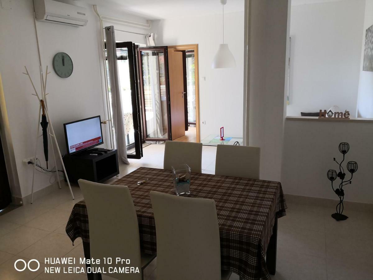 Apartmans Luce E Stella Malinska Exterior foto