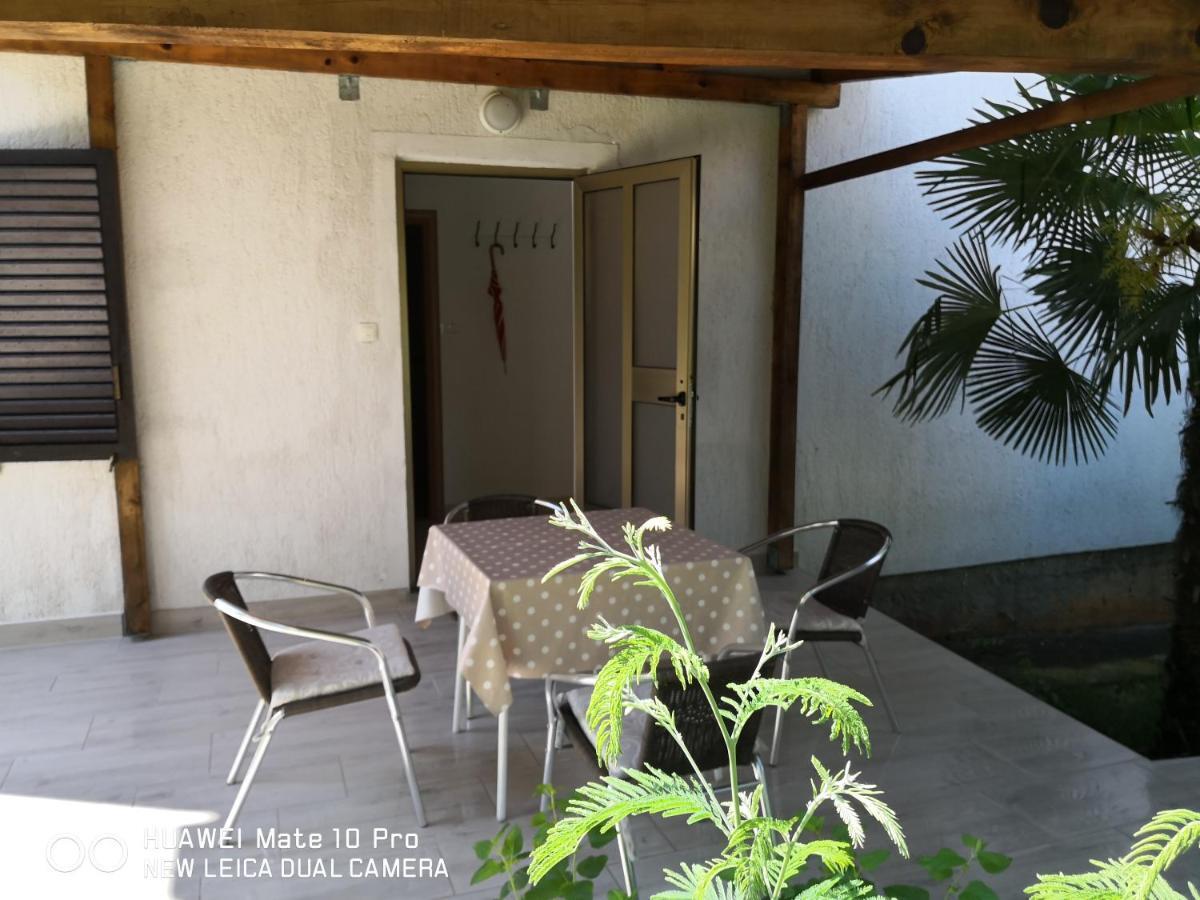 Apartmans Luce E Stella Malinska Exterior foto